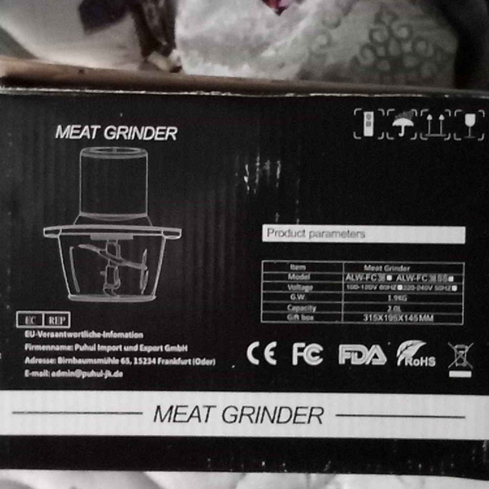 Home easy meat grinder - Picture 2 of 3